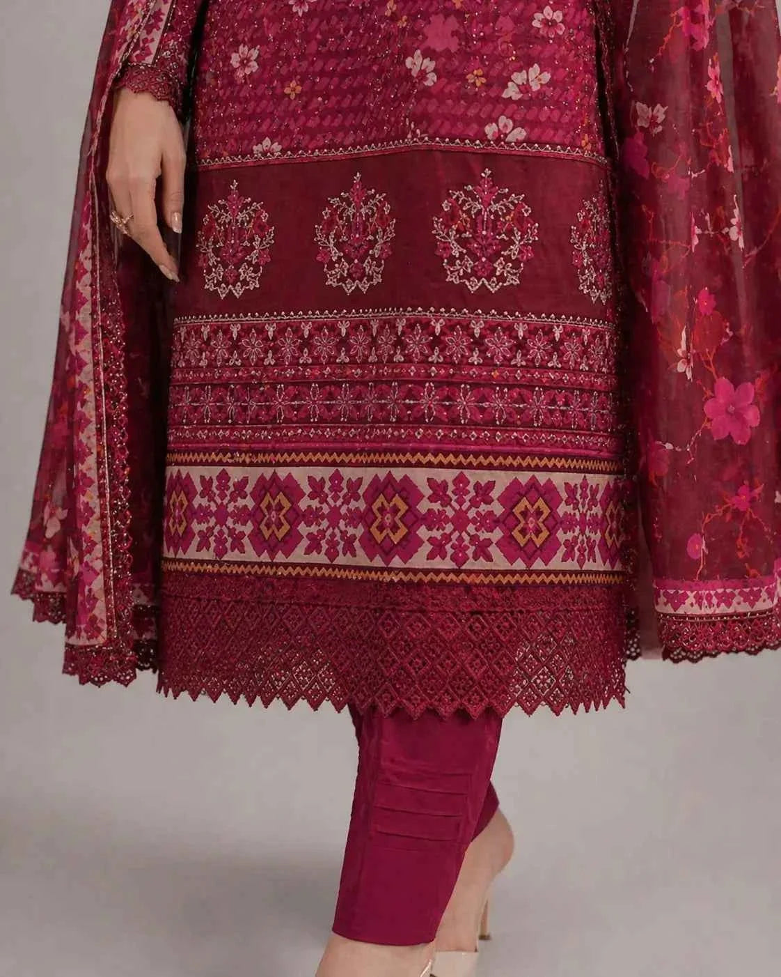 Haya - Lawn Ready to Wear 3-Piece Suit - Queen Libas Pakistan