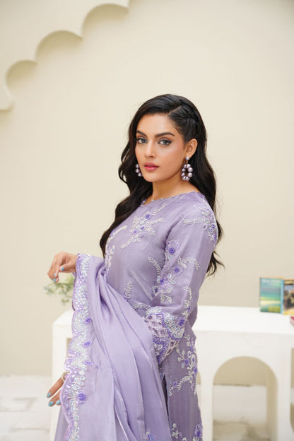 Queen Libas - Sahiba-e-Noor QL-F07