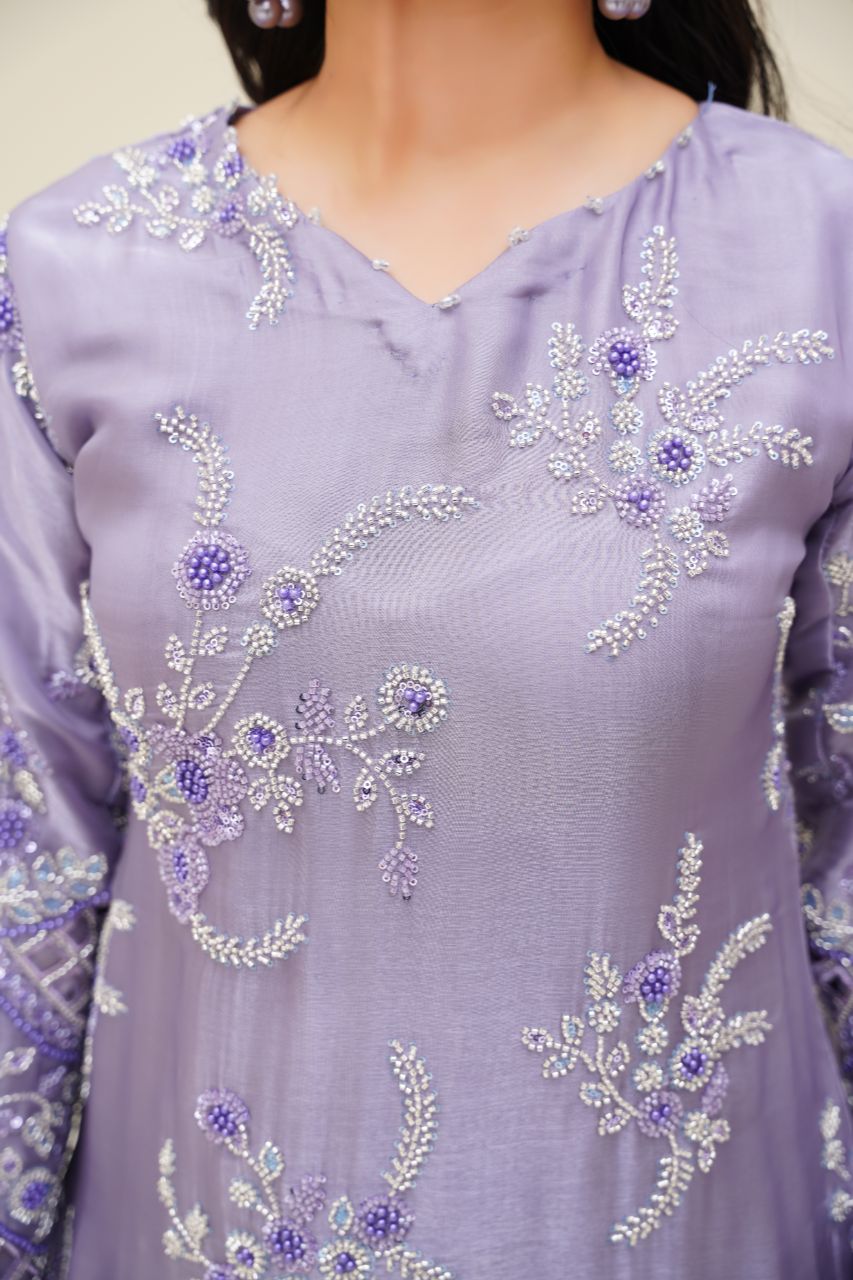 Queen Libas - Sahiba-e-Noor QL-F07