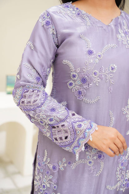 Queen Libas - Sahiba-e-Noor QL-F07