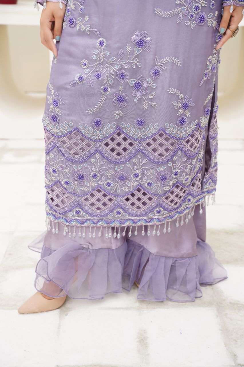 Queen Libas - Sahiba-e-Noor QL-F07