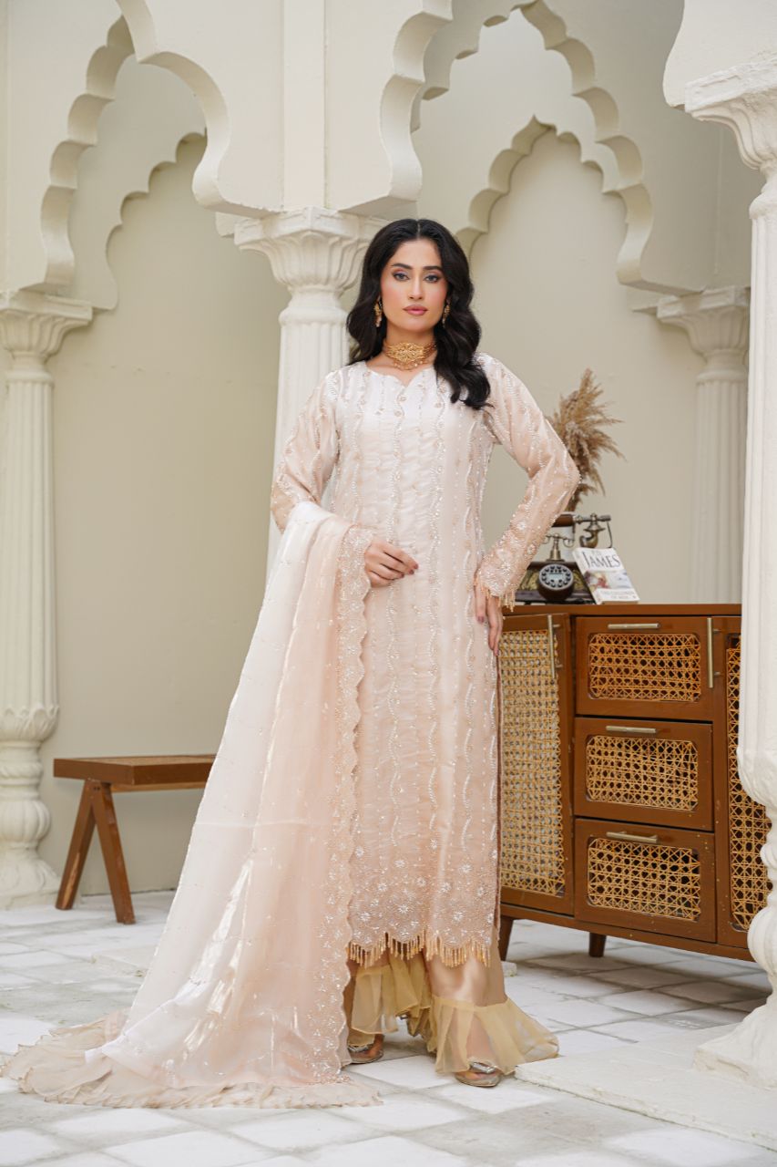 Queen Libas - Sahiba-e-Noor QL-F05