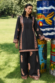 Rosé Noir – Signature Suit